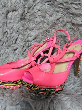 GIANNI BINI Y2K Hot Pink Platform Peep-Toe Heels Geometric Sole Size 6.5
